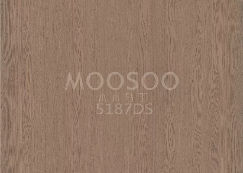 Rusztikus fehér szilfa falpanel: az időtlen elegancia találkozik a modern funkcionalitással